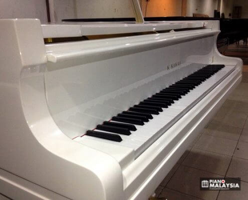 Kawai No.650 Pearl White Grand Piano