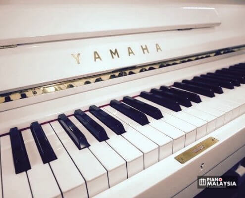 Yamaha U1E White Upright Piano