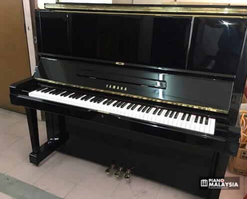 Yamaha UX-3 Upright Piano
